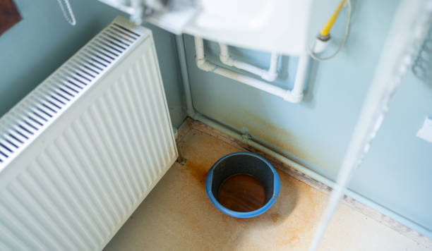Best Water damage restoration near me  in Huron, CA
